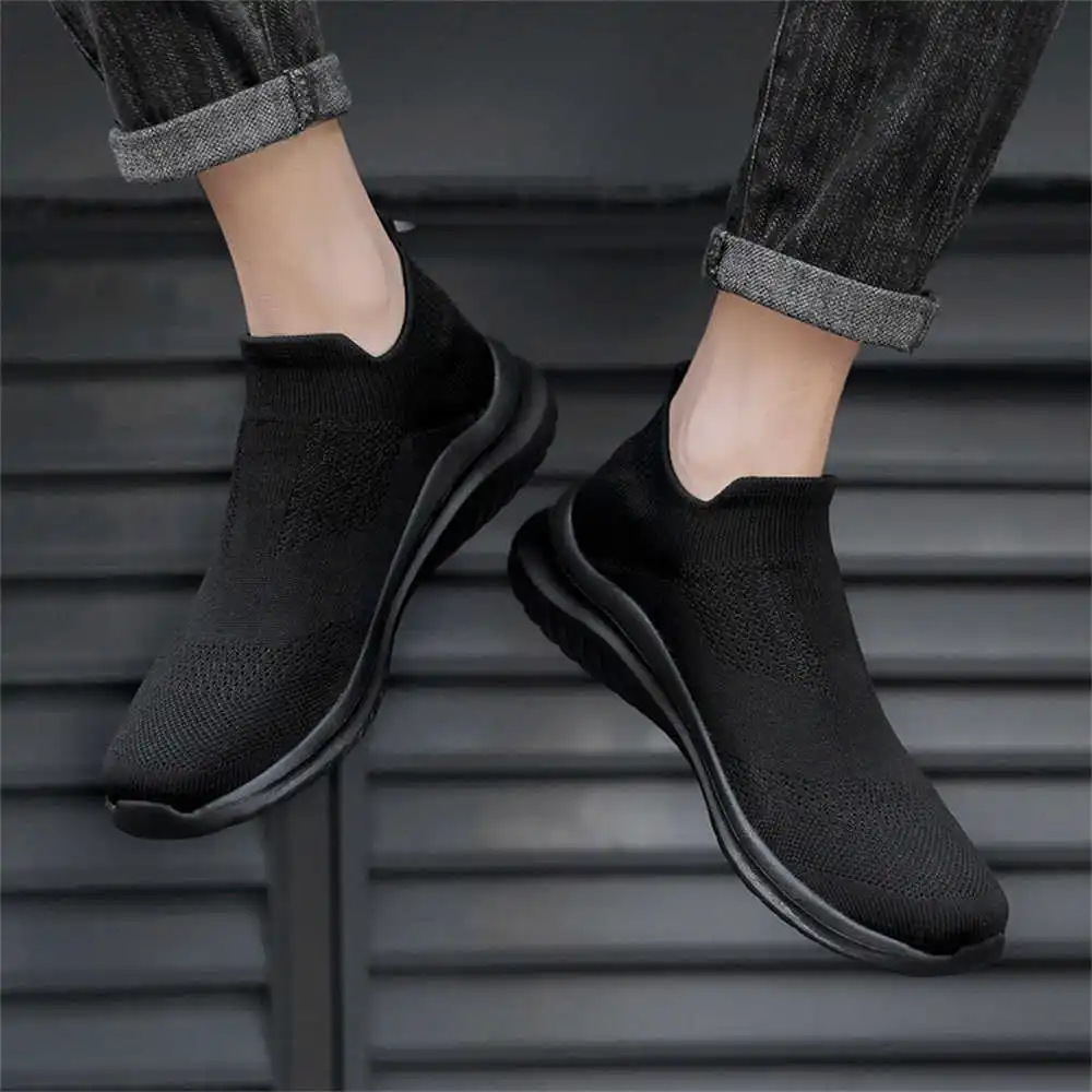 Good Streetwear Brand - Sepatu olahraga pria, krem lembut baru